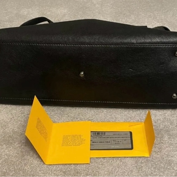 Fendi - Peekaboo black bag authentic with certificate & clear strip - Picture 10 of 14